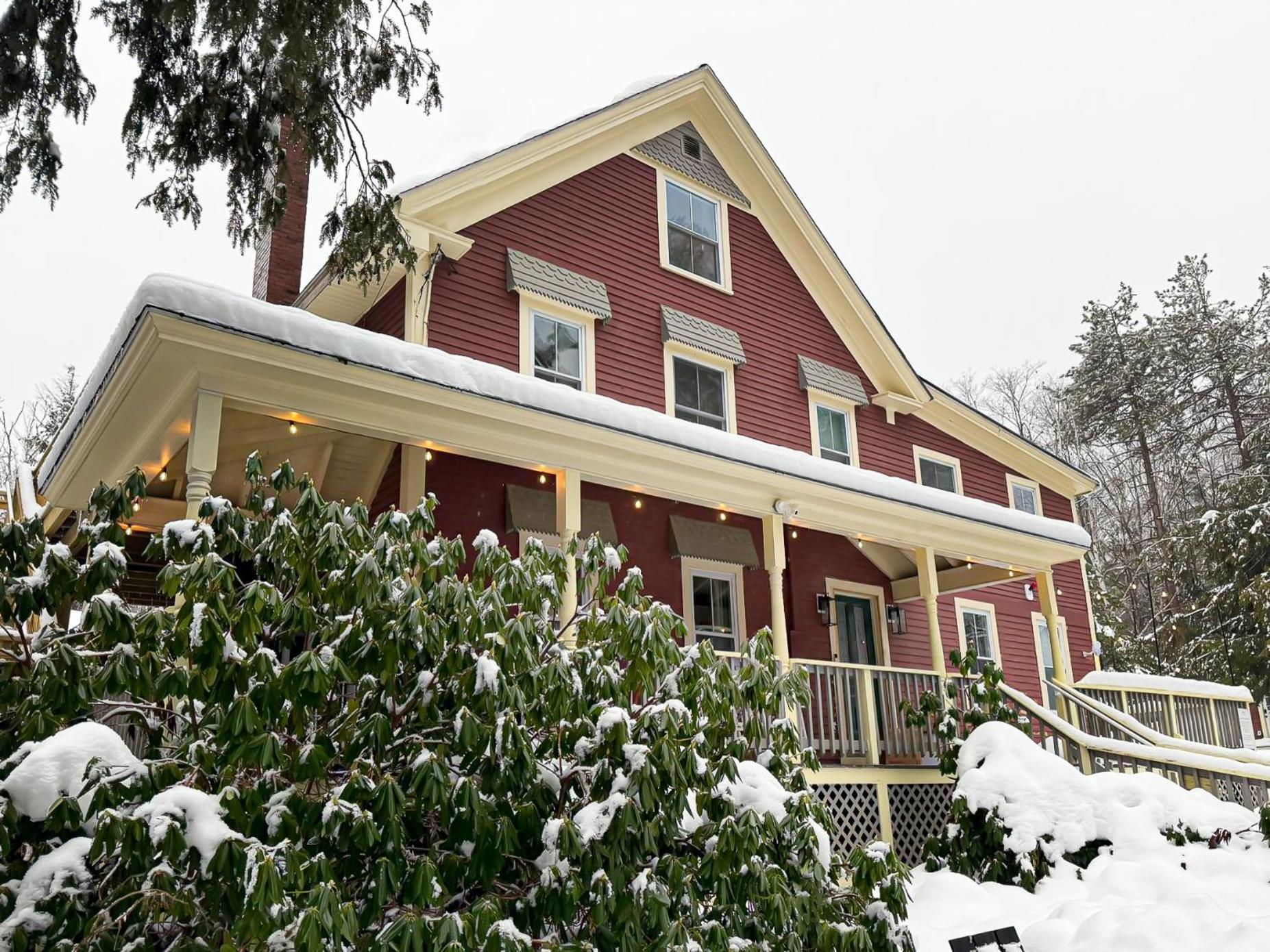 The Aurora Inn & Cottages Bartlett Exterior photo